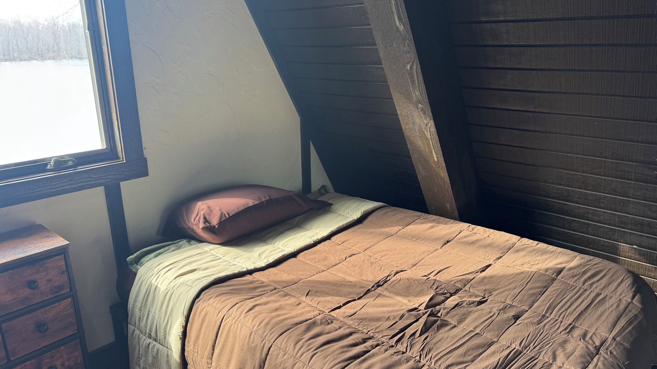 Photo of Bedroom in Thayer