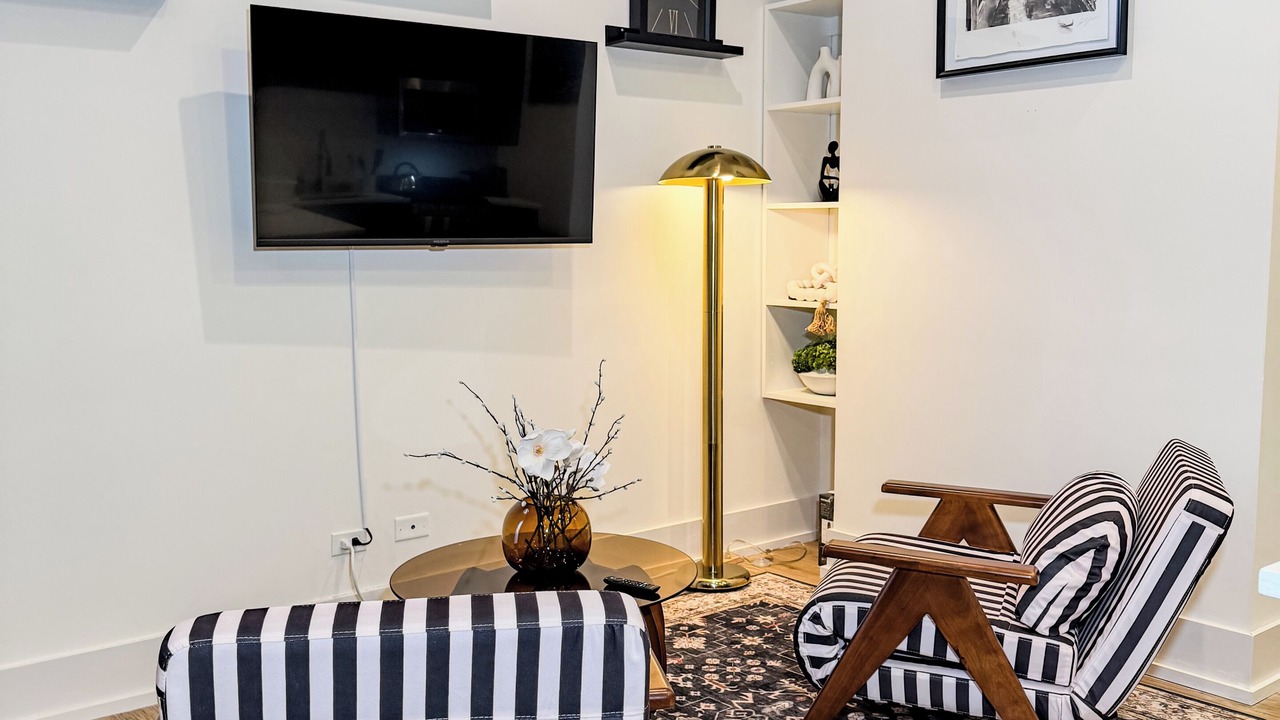 Photo of Livingroom in Ravenswood