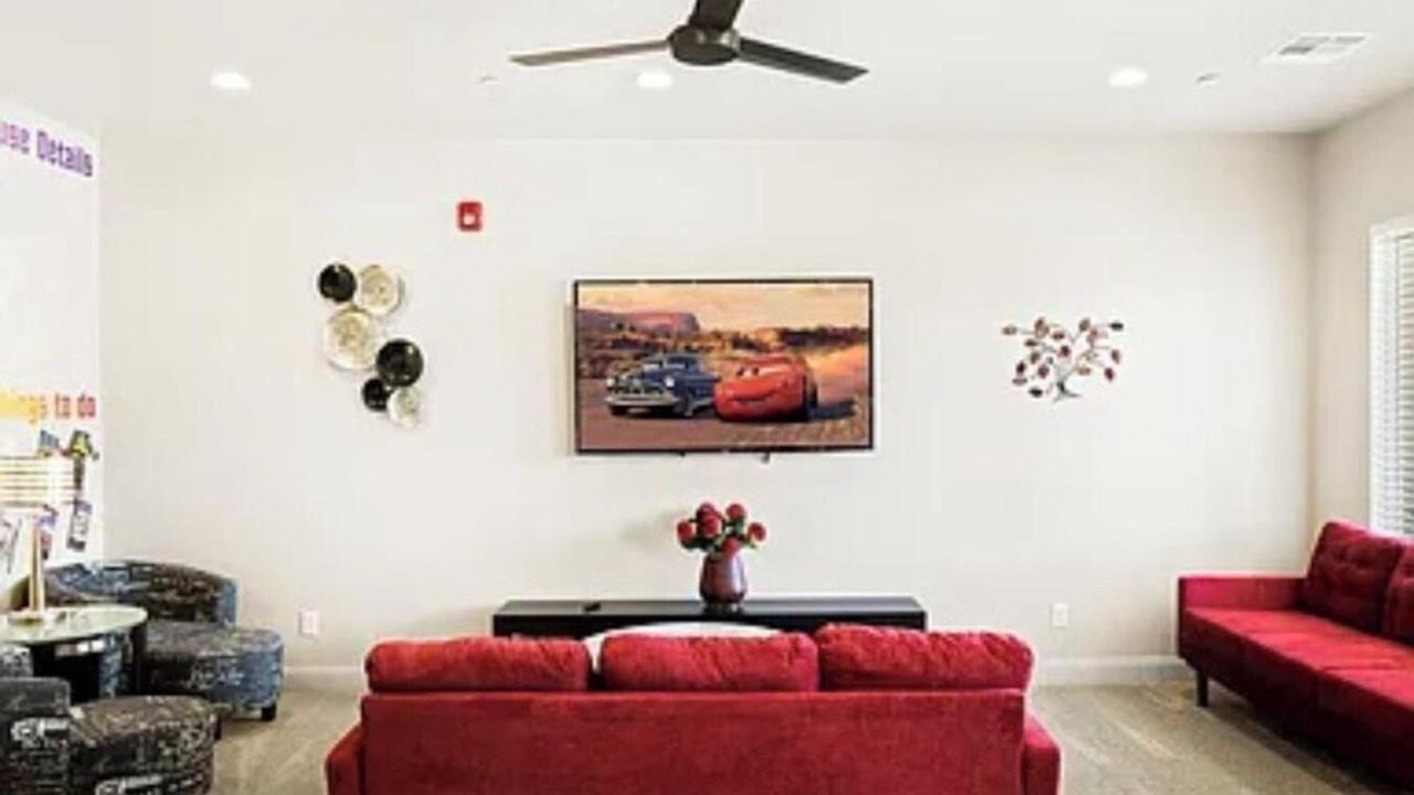 Photo of Livingroom in Hurricane