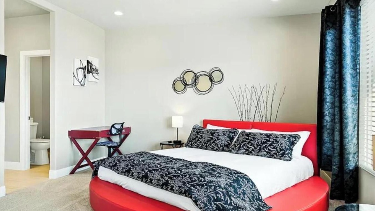 Photo of Bedroom in Hurricane