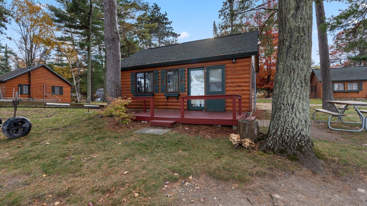 Photo of Outdoor in Emily