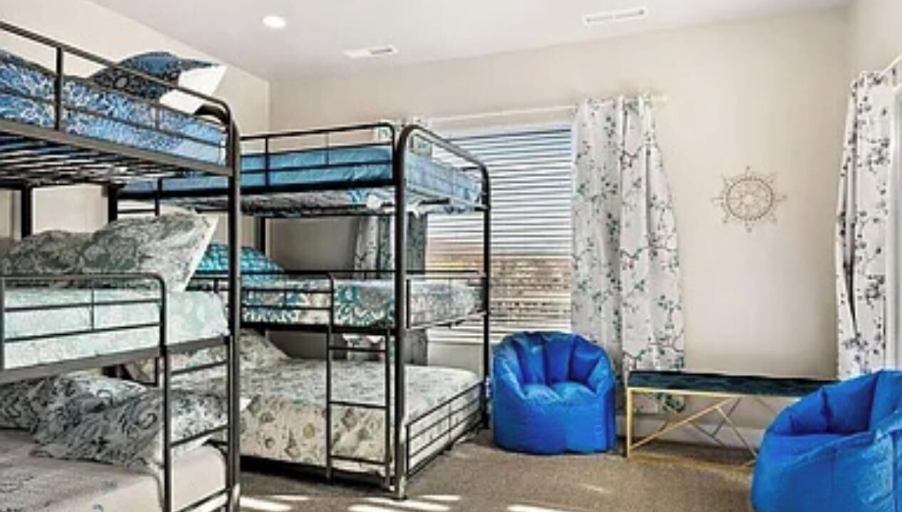 Photo of Bedroom in Hurricane