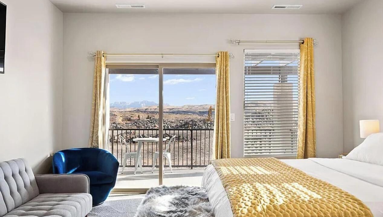 Photo of Bedroom in Hurricane