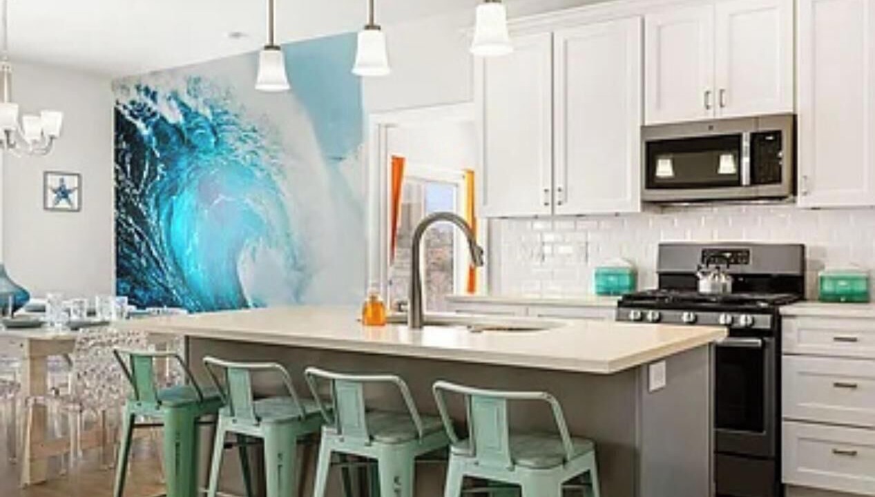 Photo of Kitchen in Hurricane