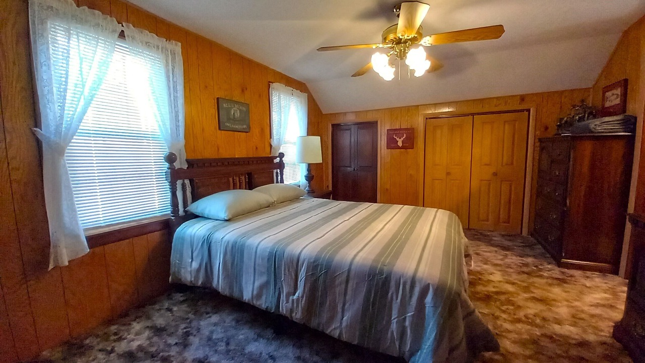 Photo of Bedroom in Cranberry