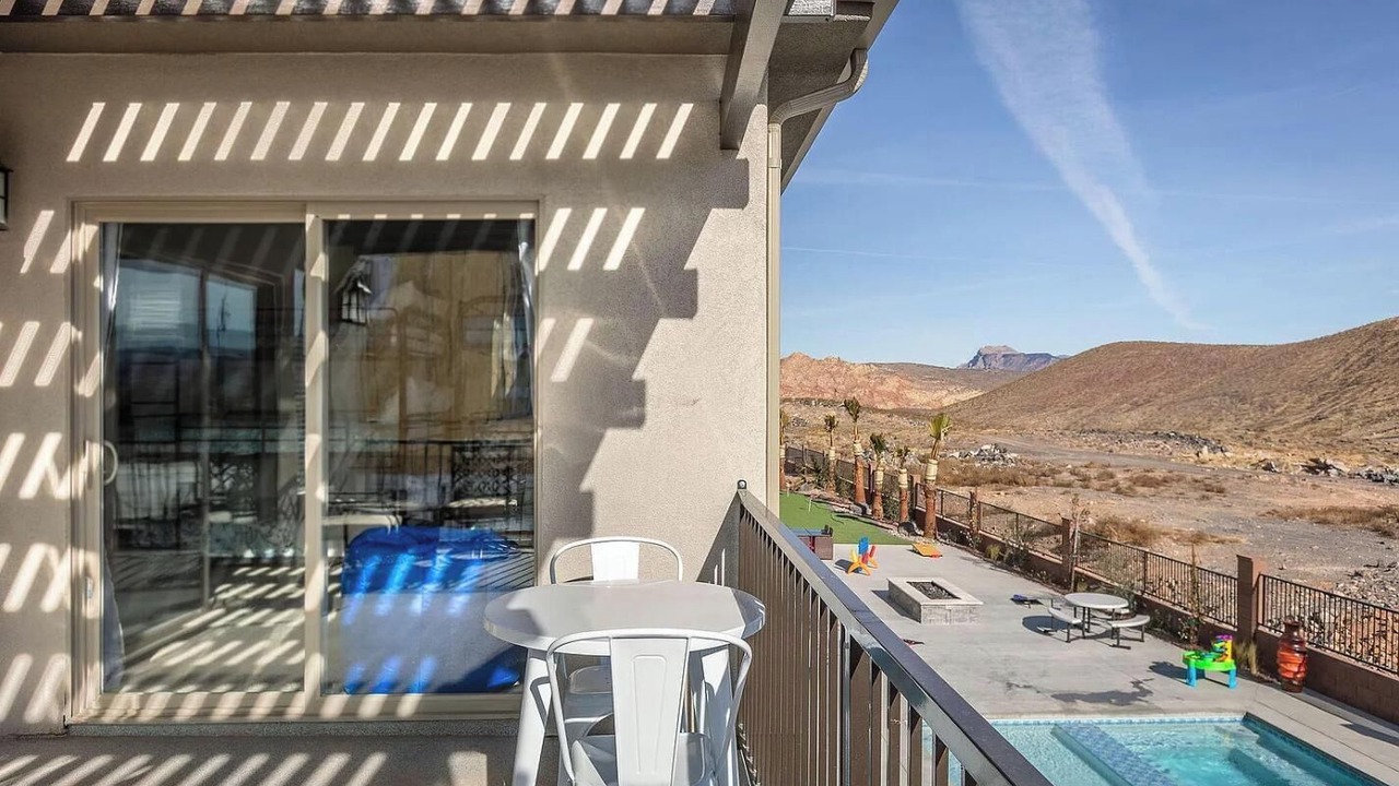 Photo of Patio Balcony in Hurricane