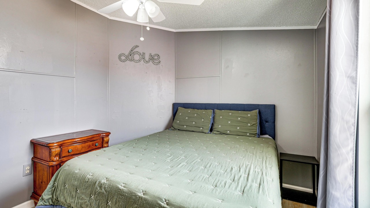 Photo of Bedroom in Biggs Field
