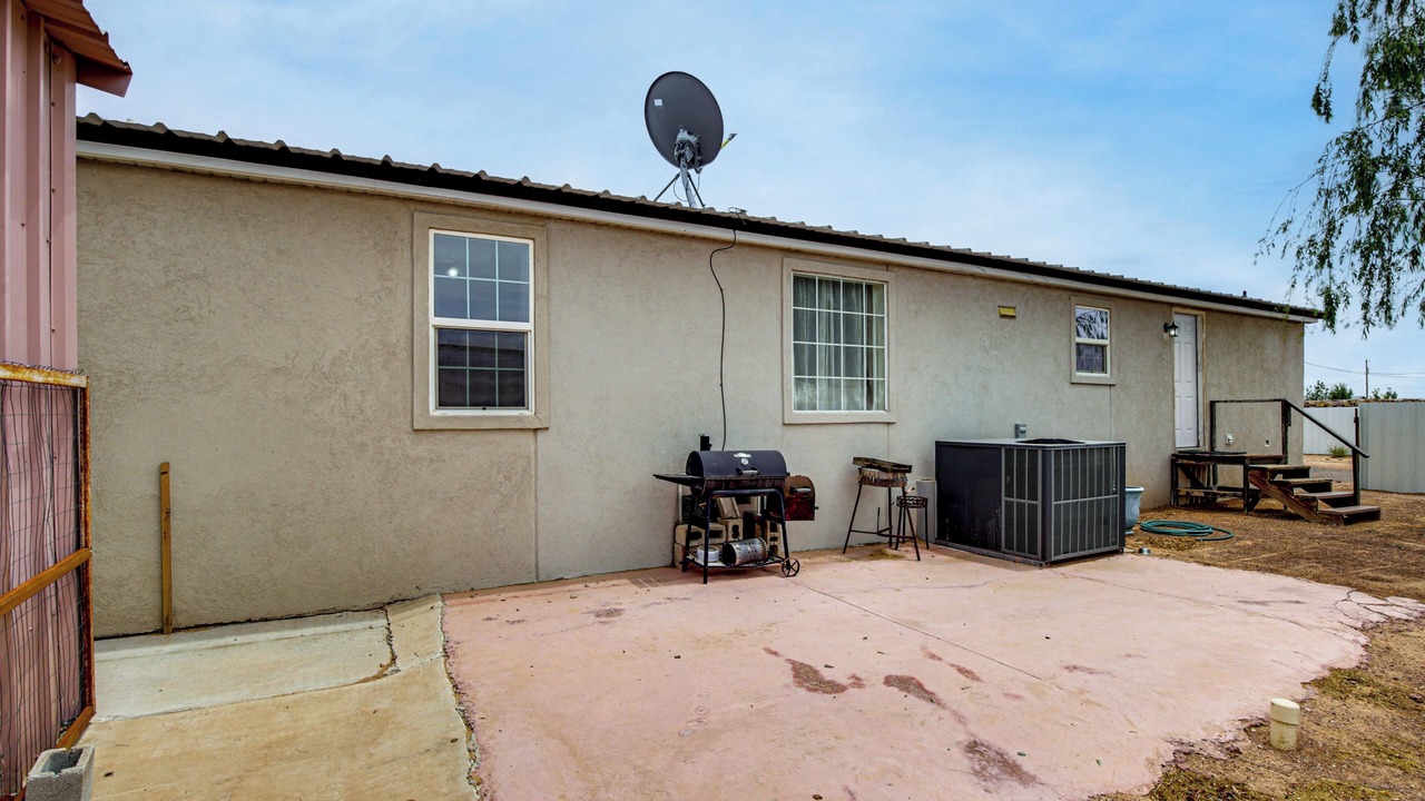 Photo of Patio Balcony in Biggs Field