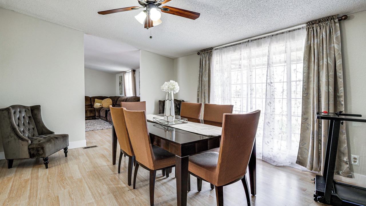 Photo of Livingroom in Biggs Field