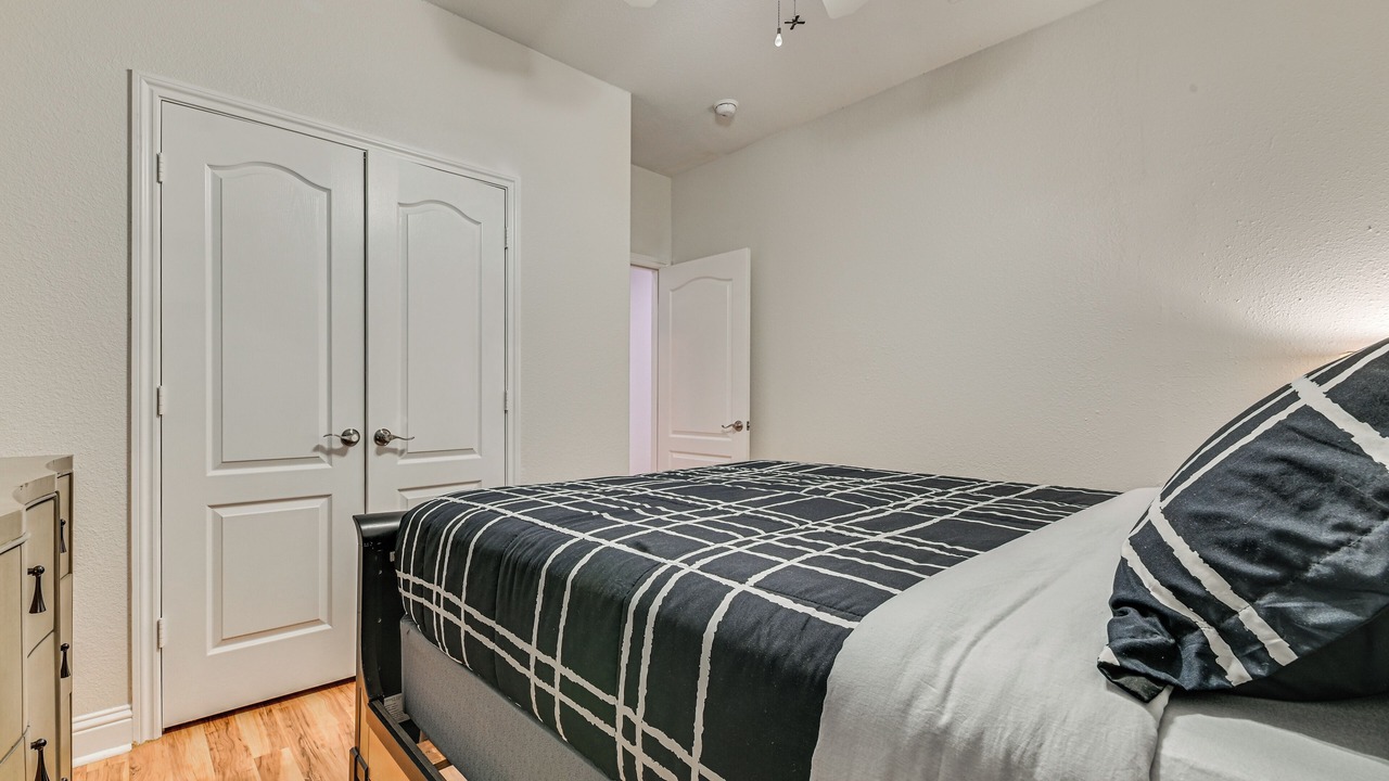 Photo of Bedroom in Las Colinas