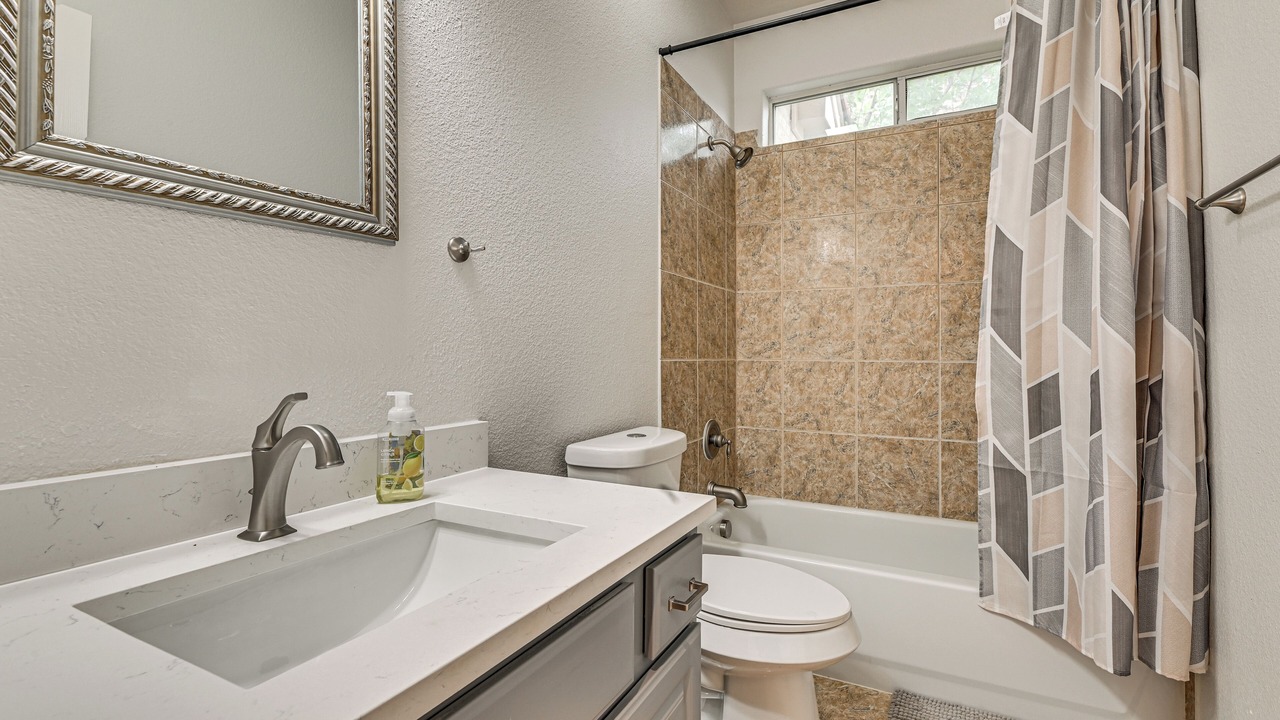 Photo of Bathroom in Las Colinas