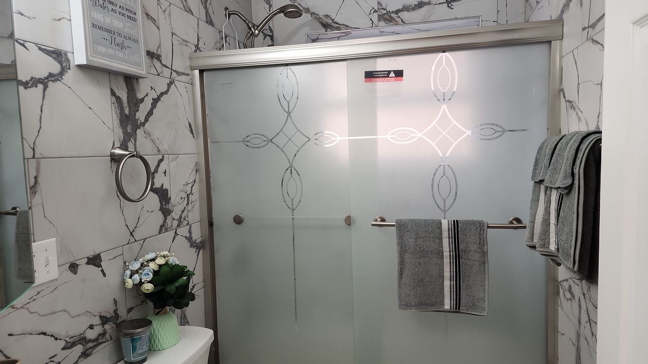 Photo of Bathroom in Rogers Park