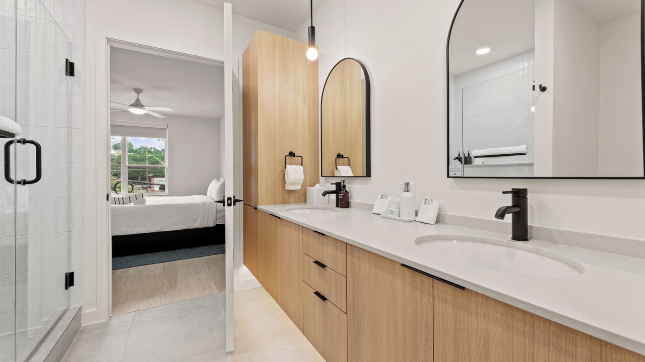 Photo of Bathroom in South Lamar