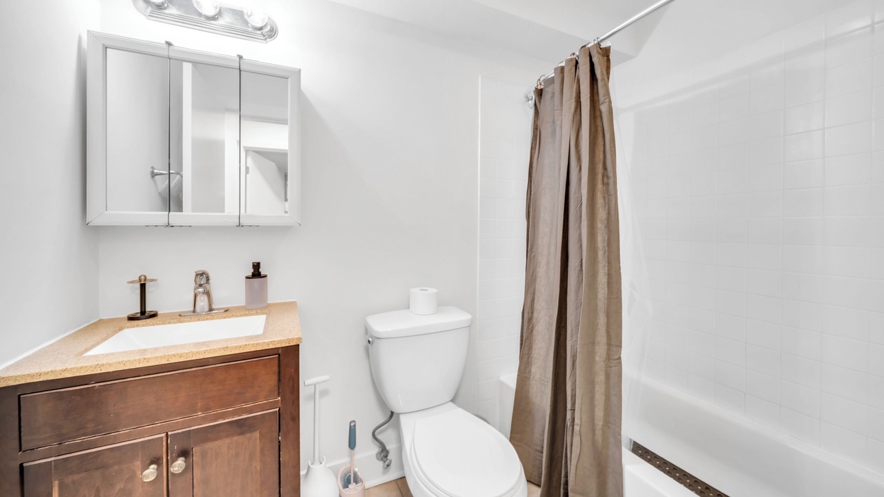 Photo of Bathroom in Hyde Park