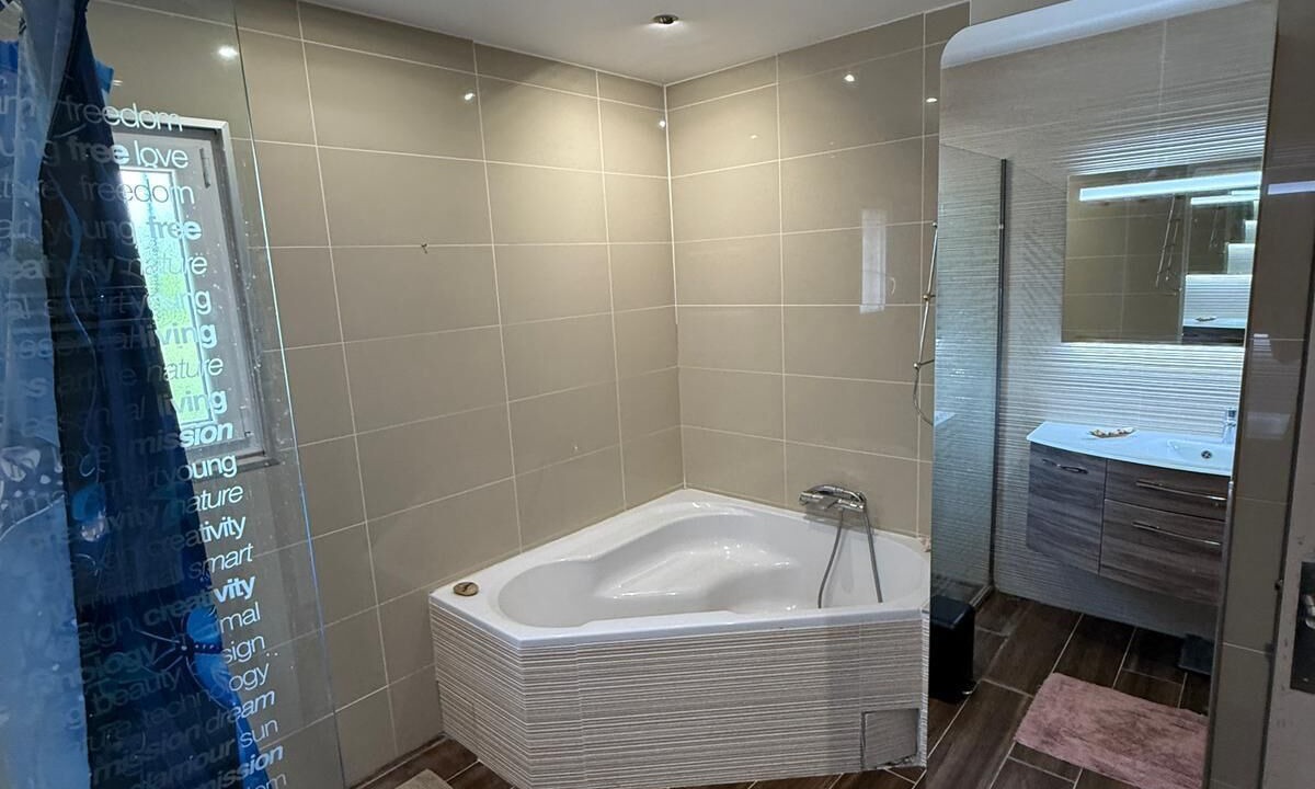 Photo of Bathroom in Clermont-l'Herault