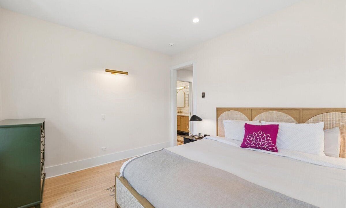 Photo of Bedroom in Ravenswood