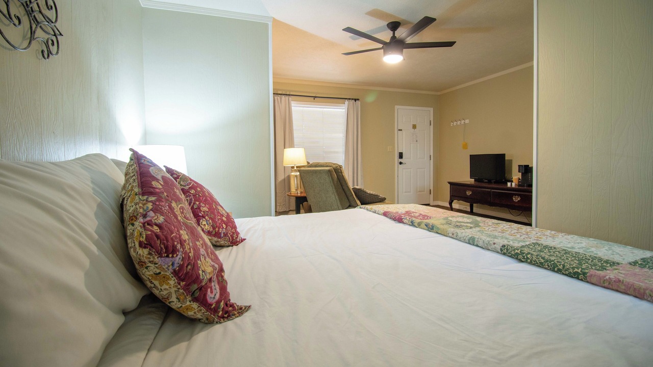Photo of Bedroom in Yellville