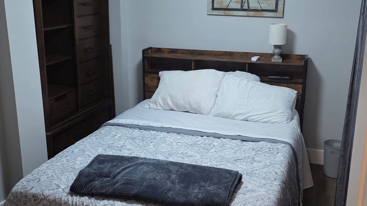 Photo of Bedroom in Tonawanda