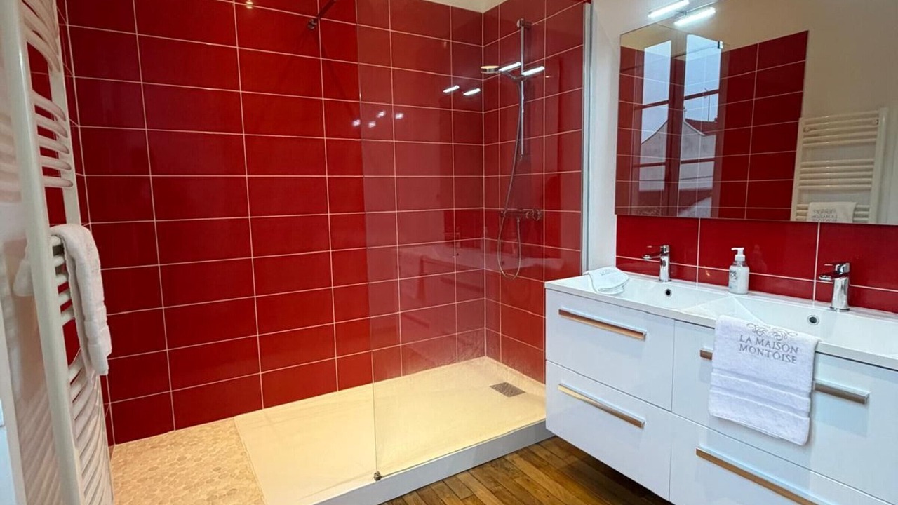 Photo of Bathroom in Le Mans