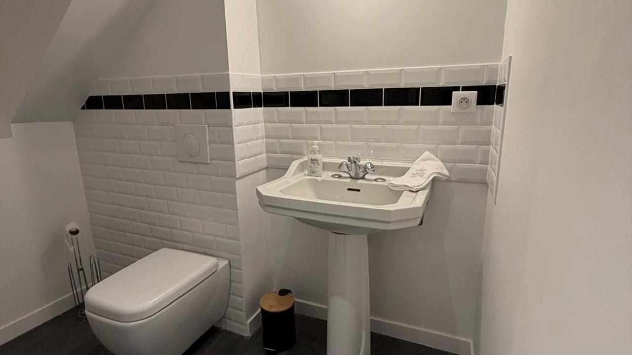 Photo of Bathroom in Le Mans