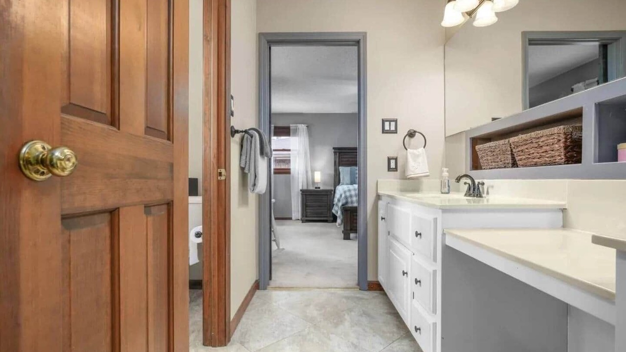 Photo of Bathroom in Hot Springs Village