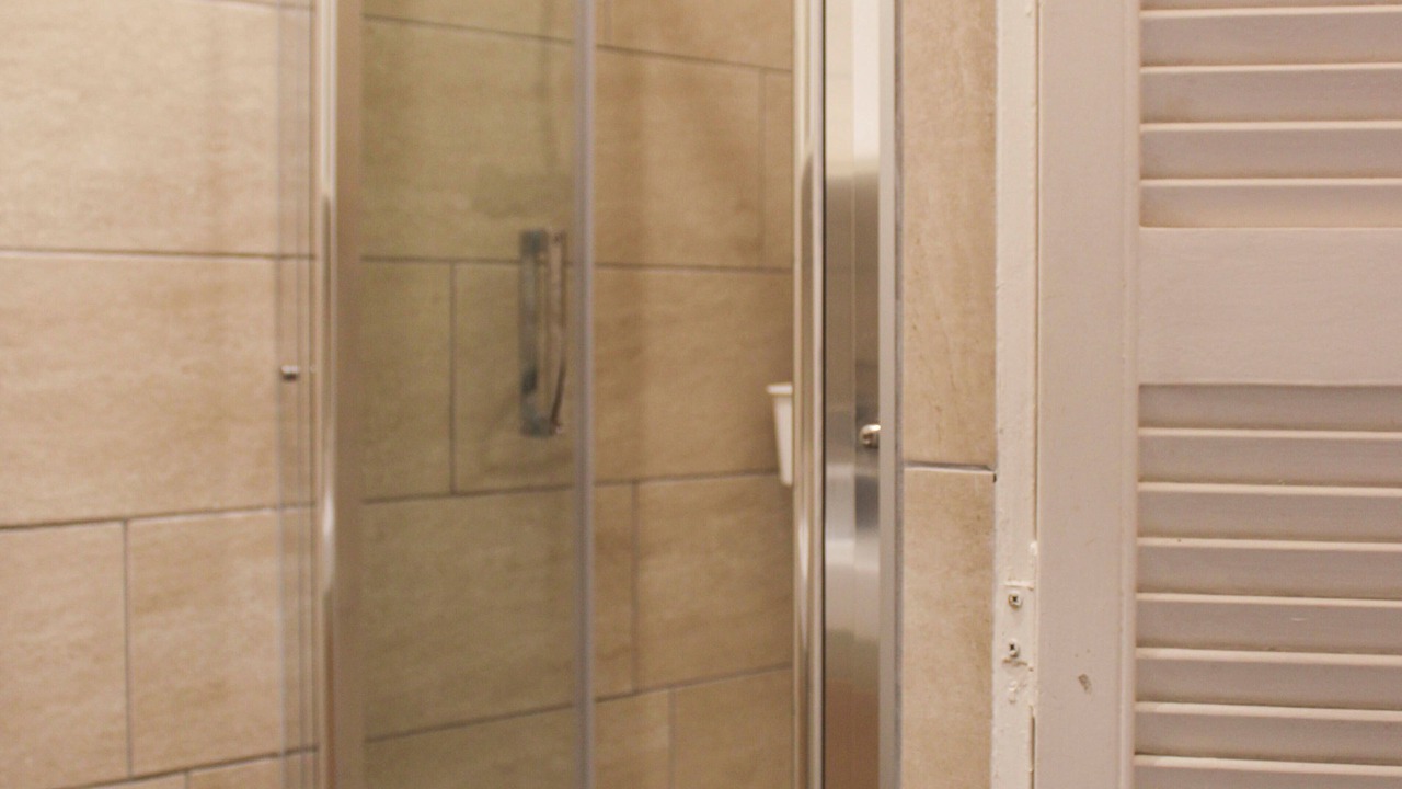 Photo of Bathroom in Saint-Ouen