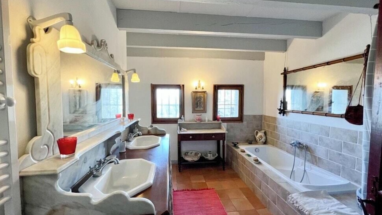 Photo of Bathroom in Venejan