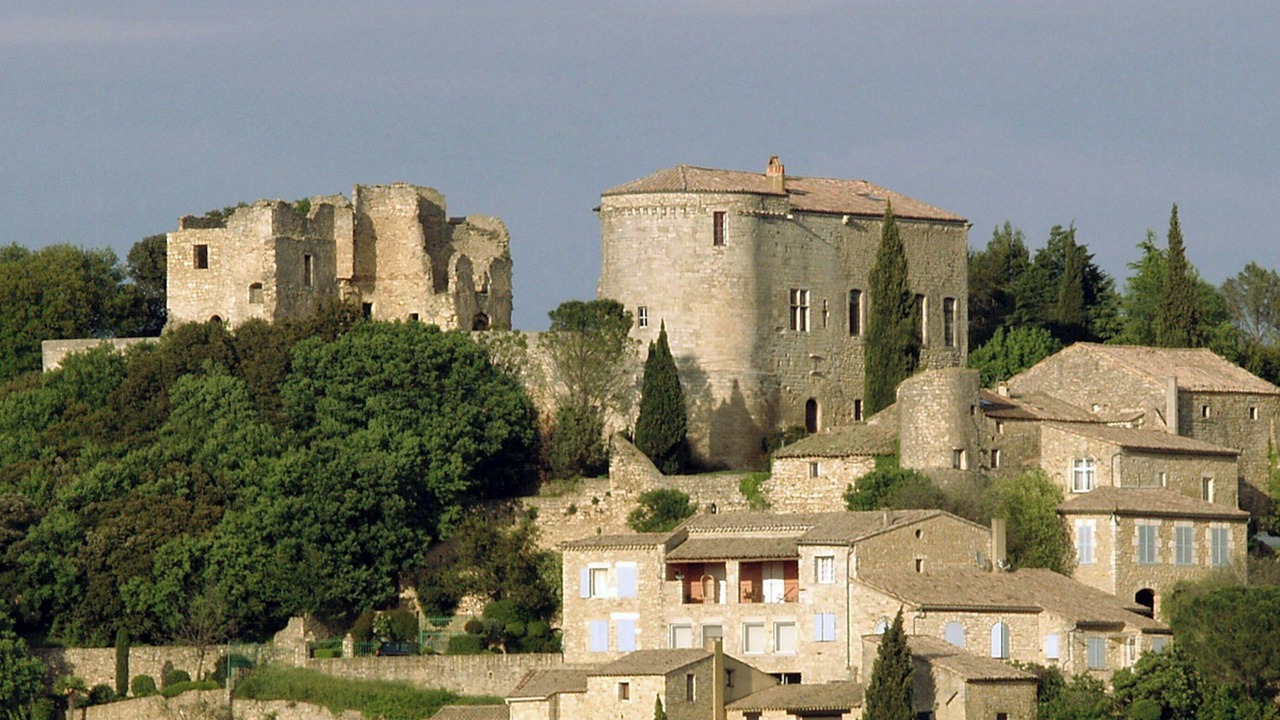 Photo of Others in Venejan