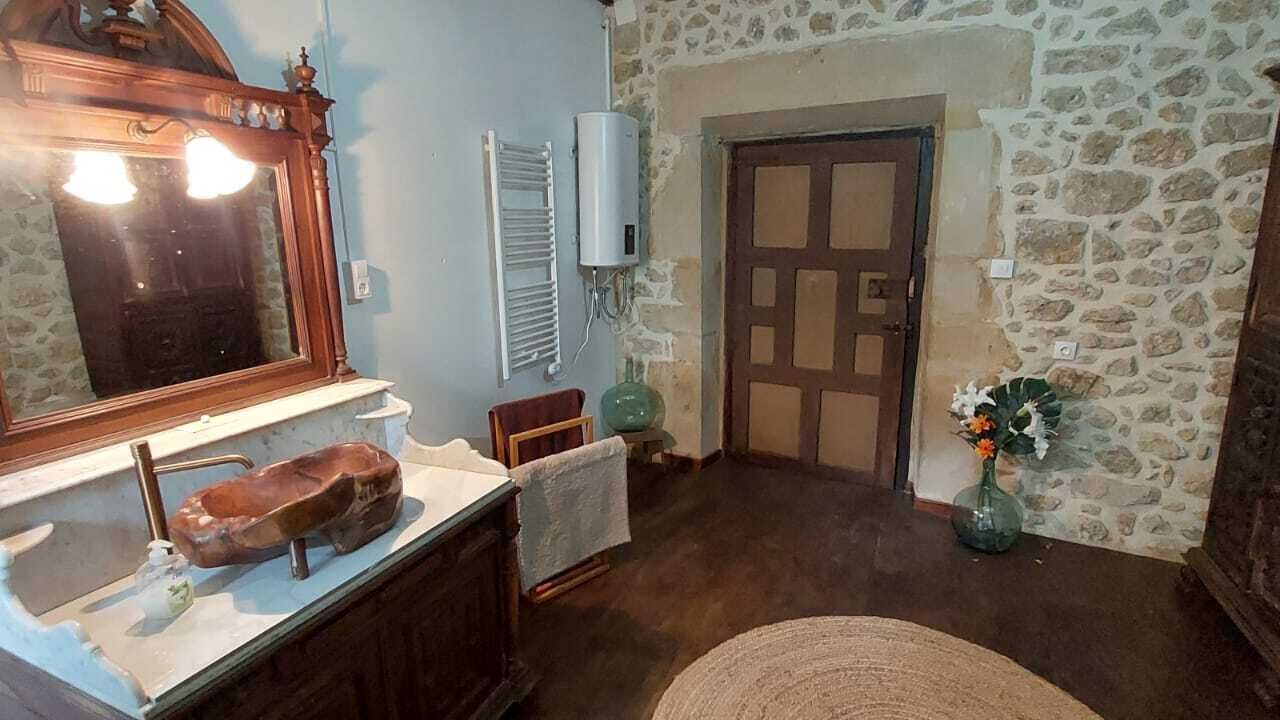 Photo of Bathroom in Herrerias