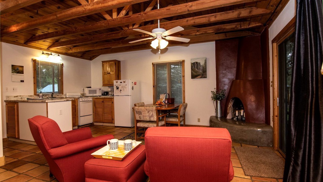 Photo of Livingroom in Pecos