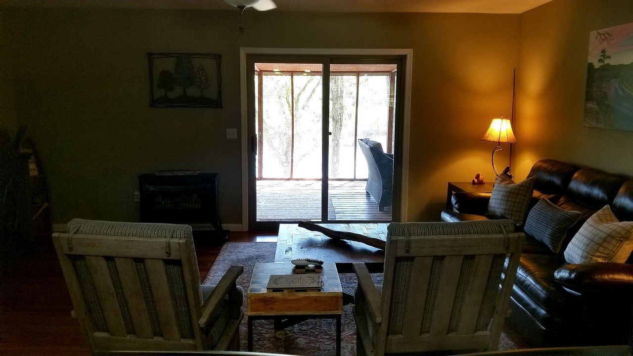 Photo of Livingroom in Calico Rock