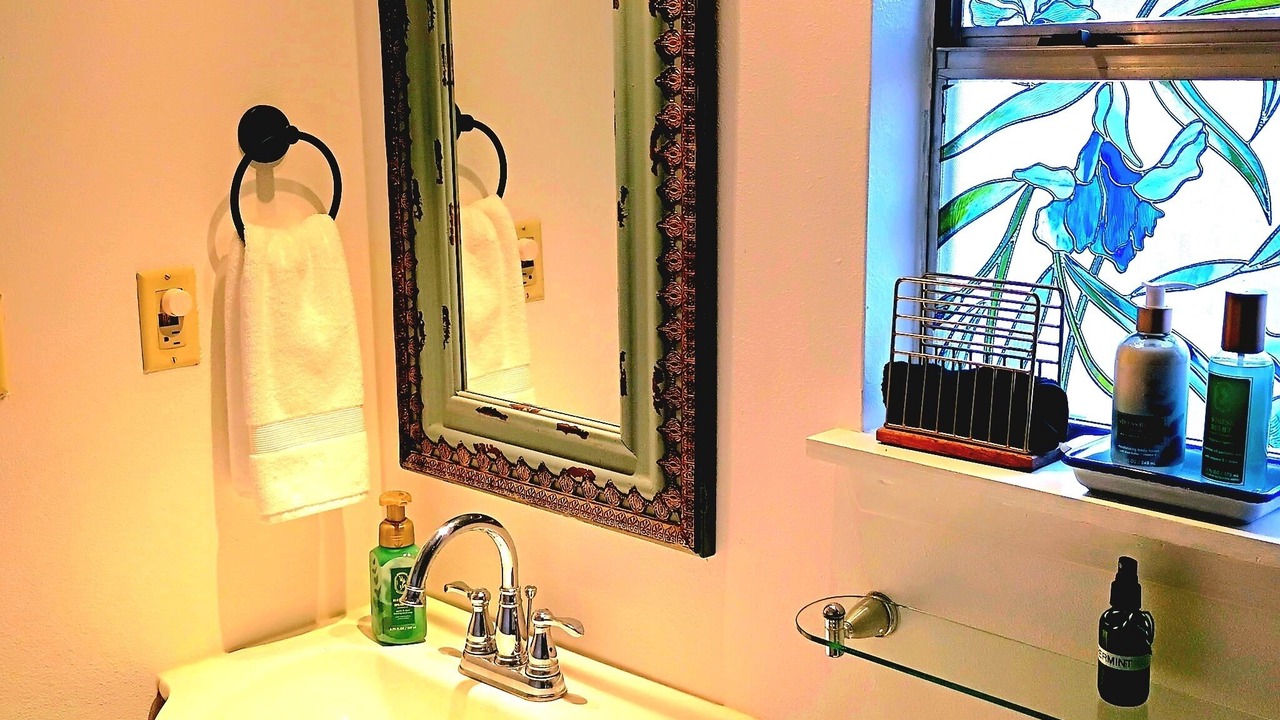 Photo of Bathroom in Lockhart