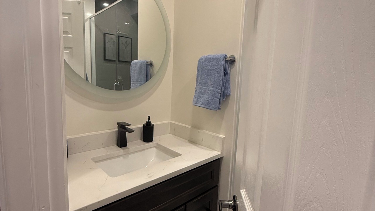 Photo of Bathroom in Niagara Falls