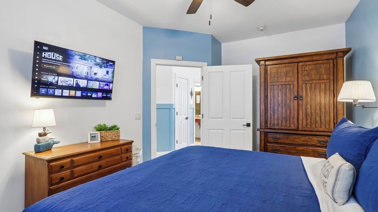 Photo of Bedroom in Lake Delton