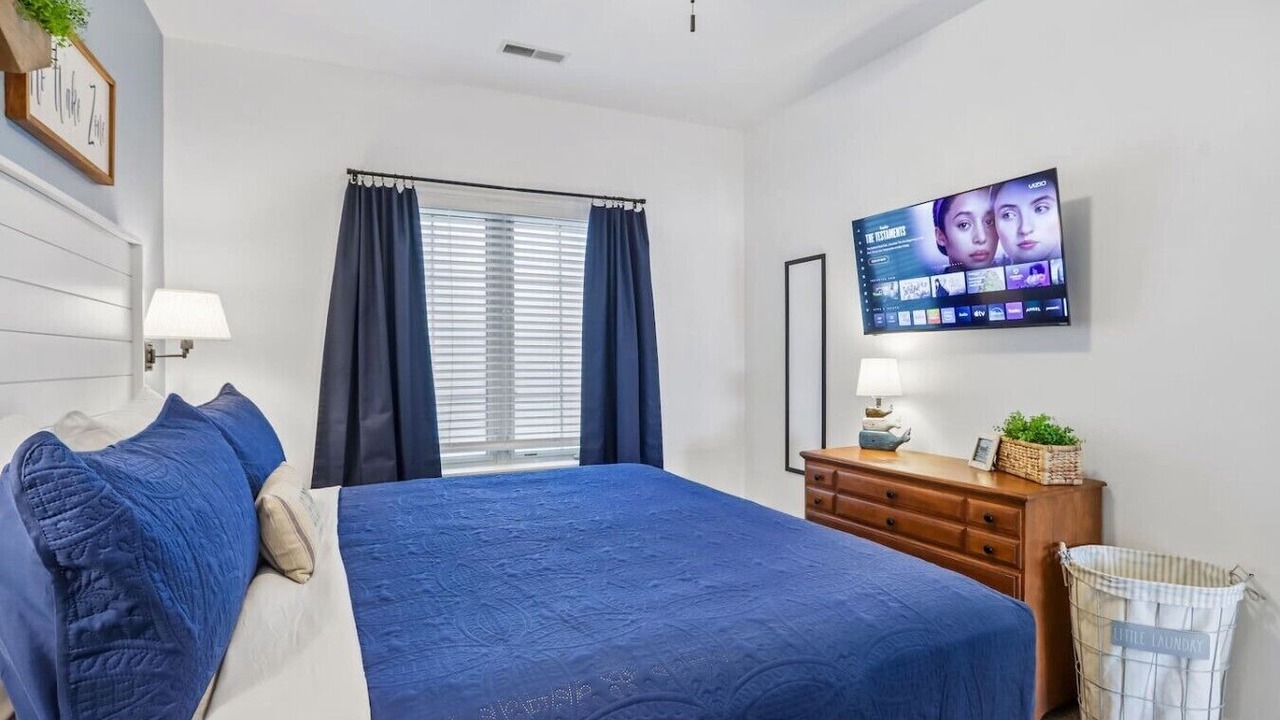 Photo of Bedroom in Lake Delton