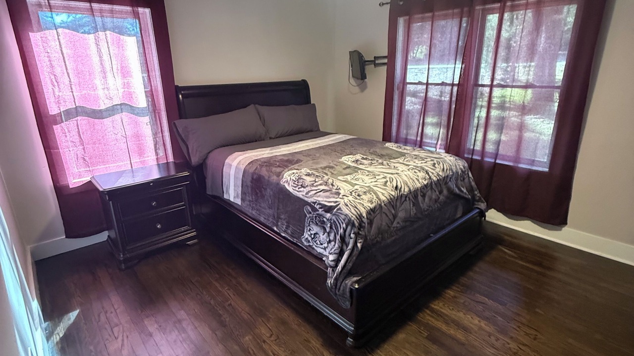 Photo of Bedroom in Southeast Raleigh