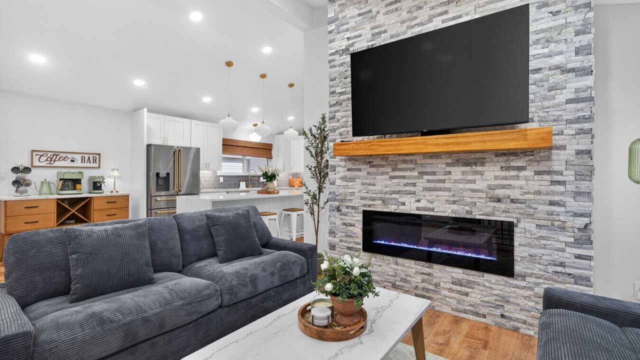 Photo of Livingroom in St. Charles