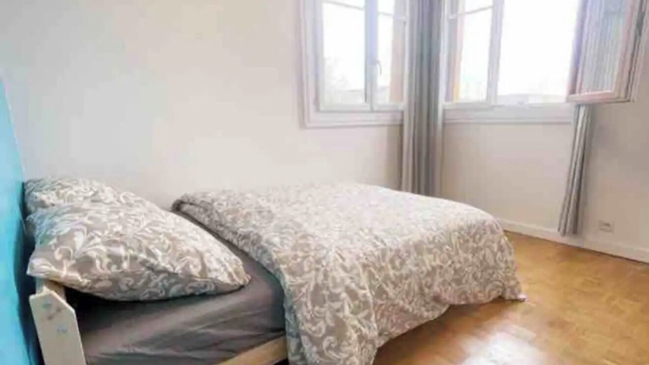 Photo of Bedroom in Louis Bertrand-Mirabeau-Semard