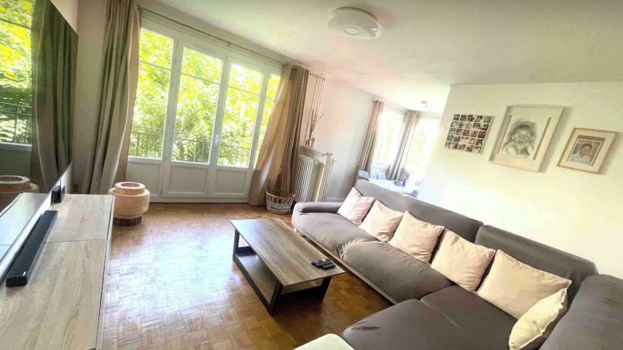 Photo of Livingroom in Louis Bertrand-Mirabeau-Semard