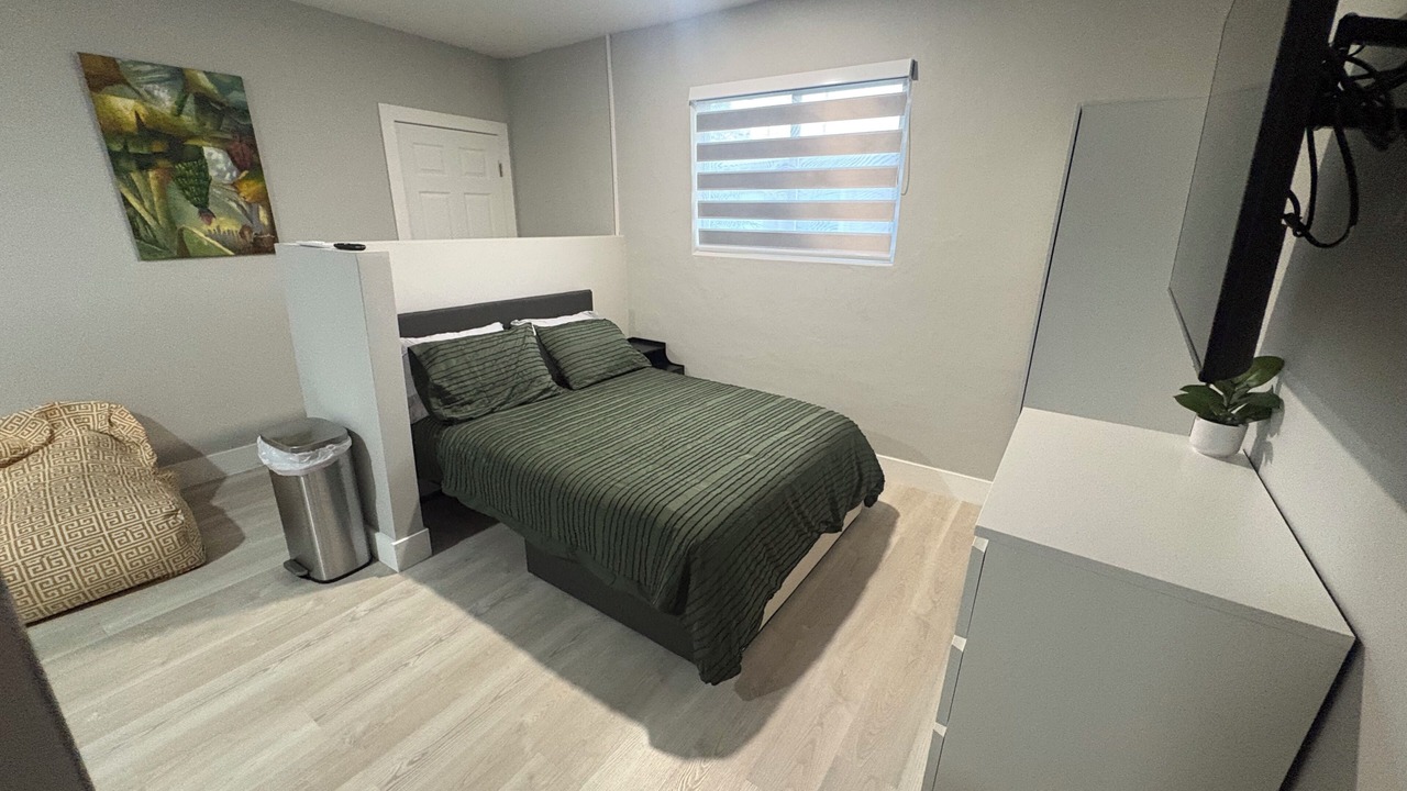 Photo of Bedroom in Pembroke Pines