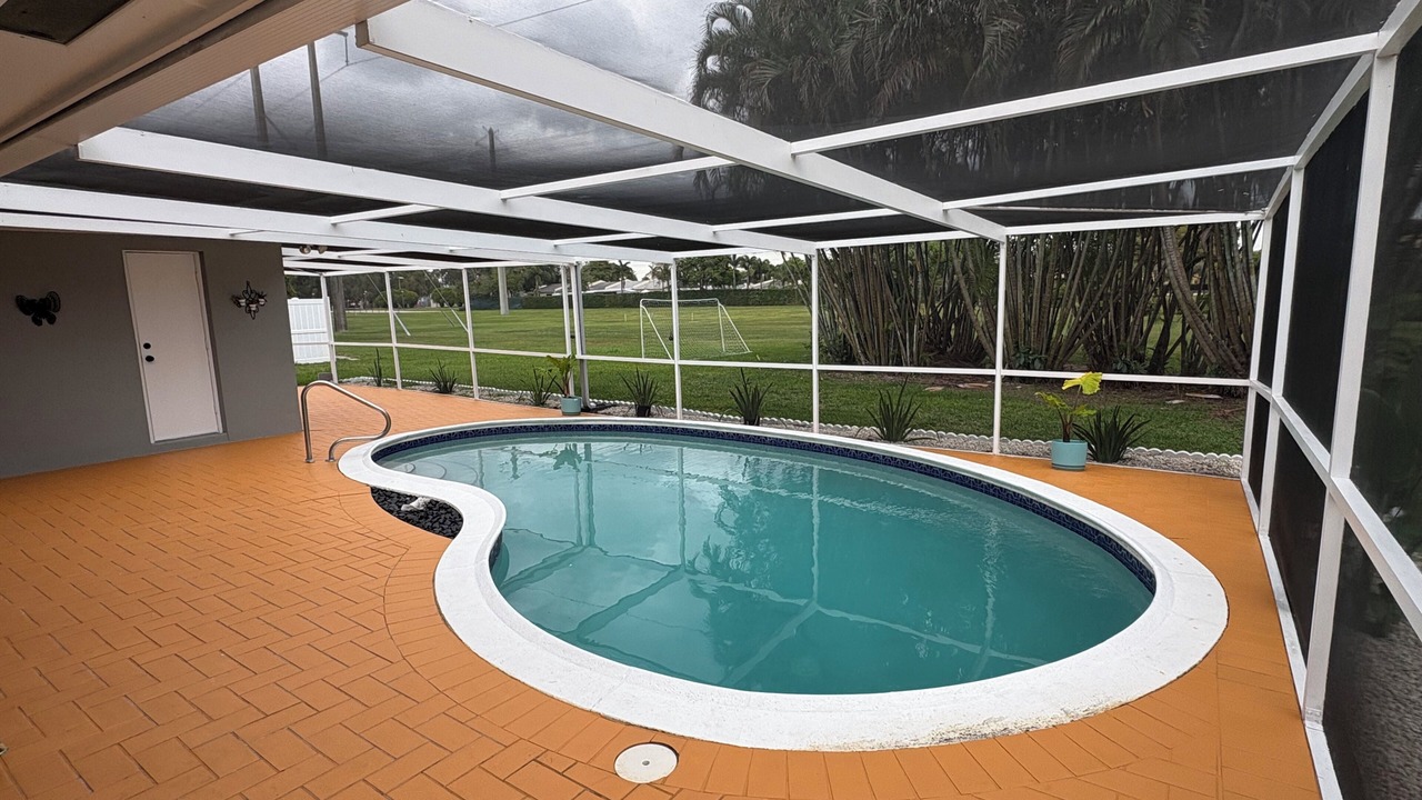 Photo of Outdoor in Pembroke Pines