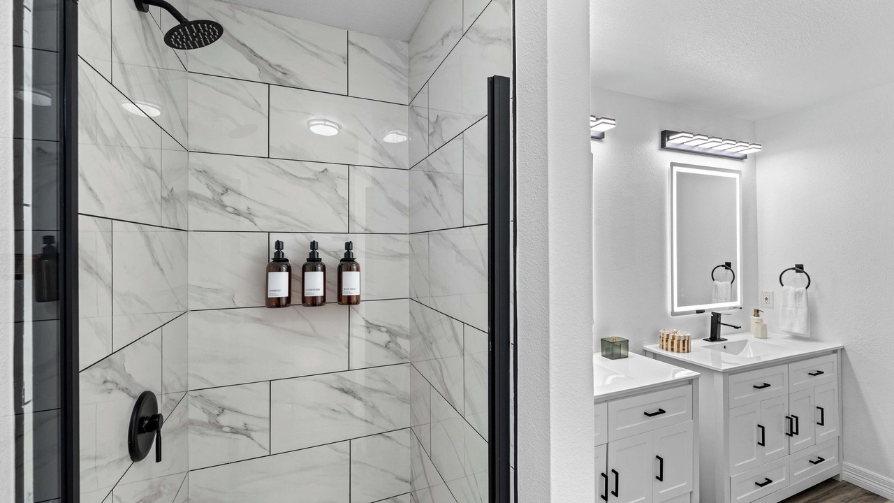 Photo of Bathroom in Central Arlington