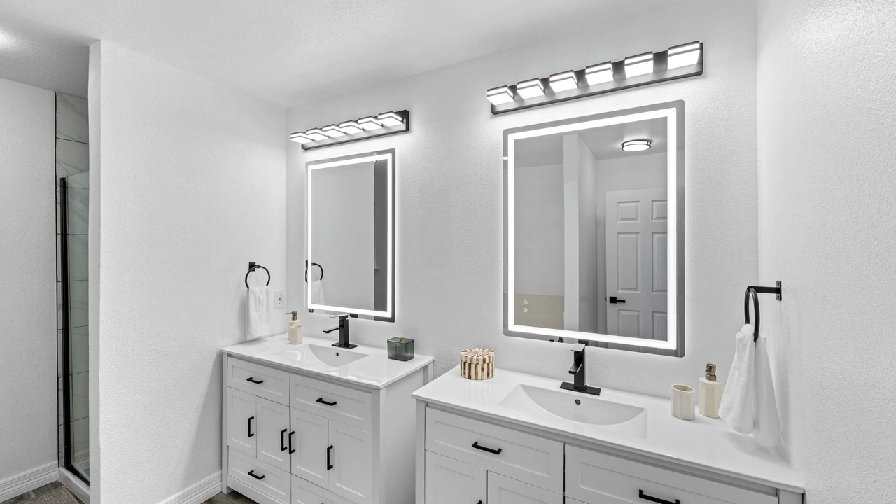 Photo of Bathroom in Central Arlington