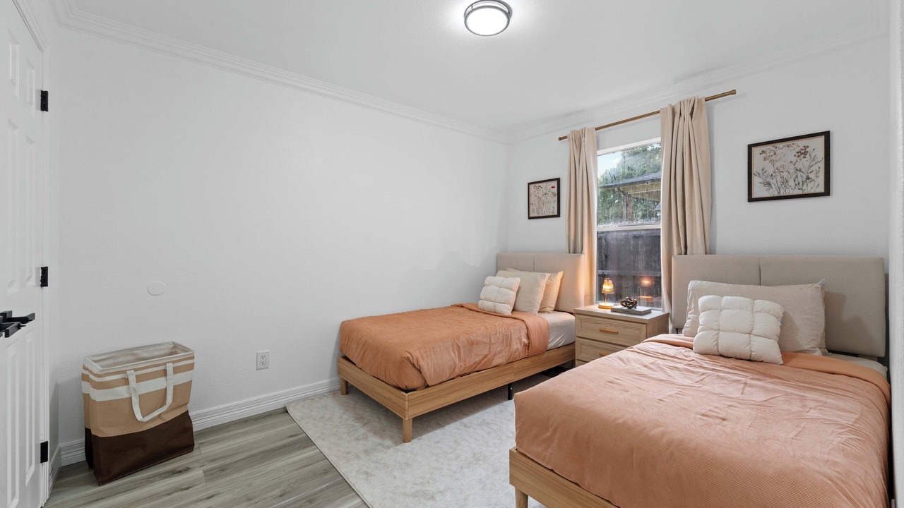 Photo of Bedroom in Central Arlington