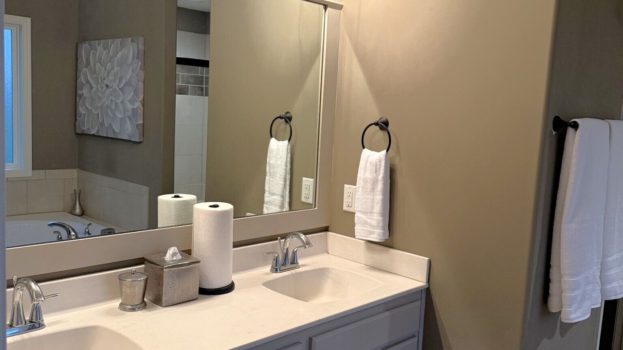 Photo of Bathroom in Blue Springs