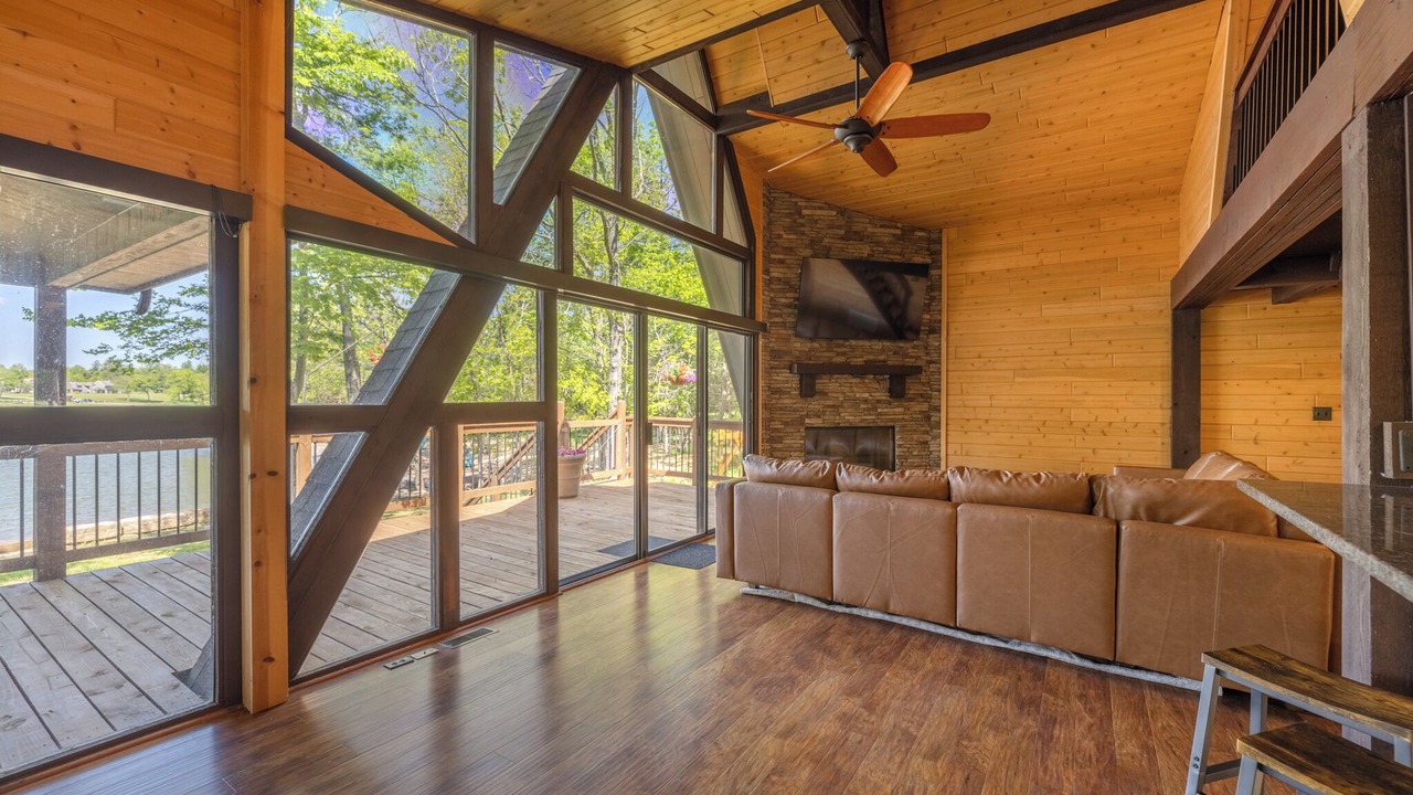 Photo of Livingroom in Innsbrook