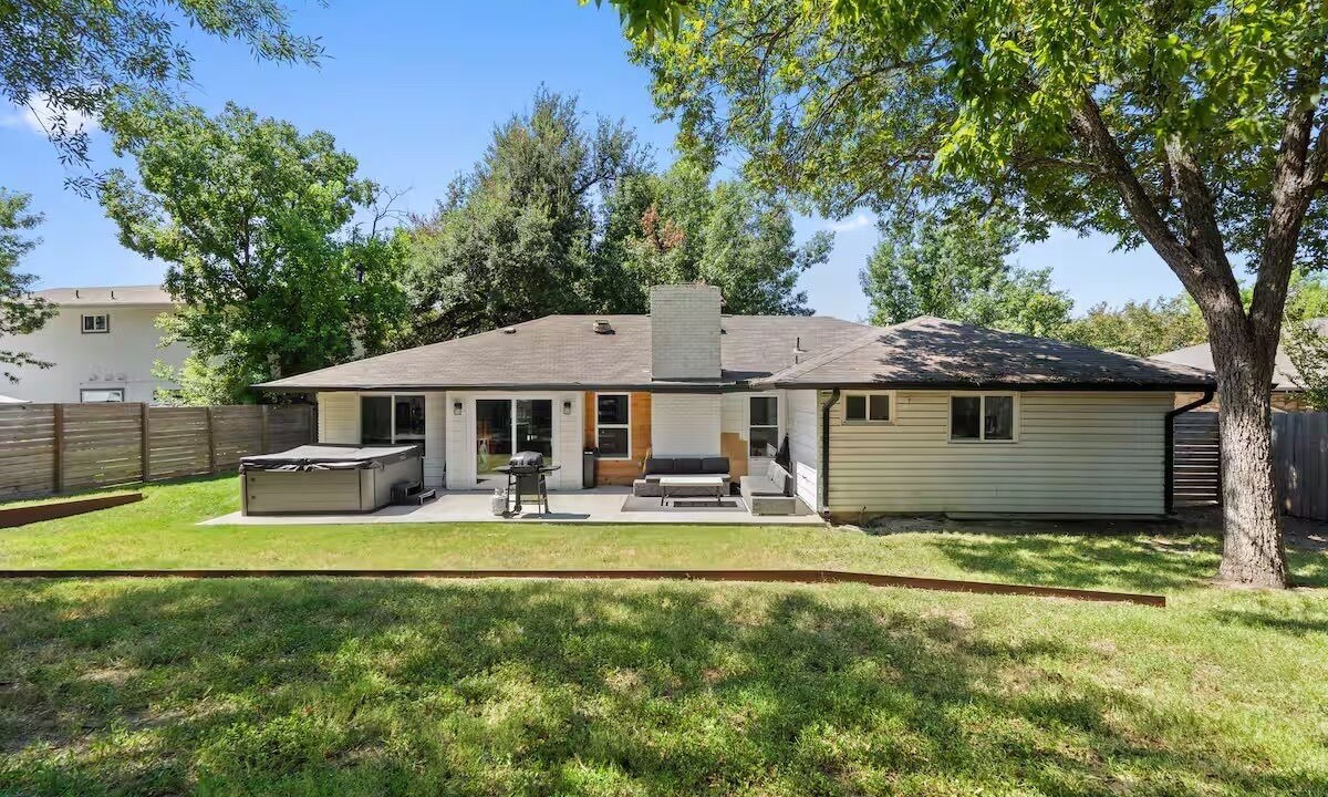 Photo of Outdoor in University Hills