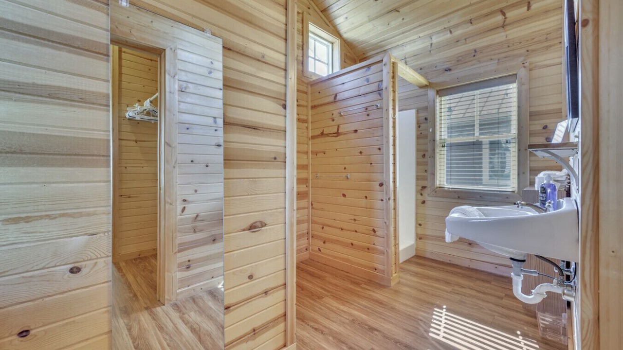 Photo of Bathroom in Okoboji