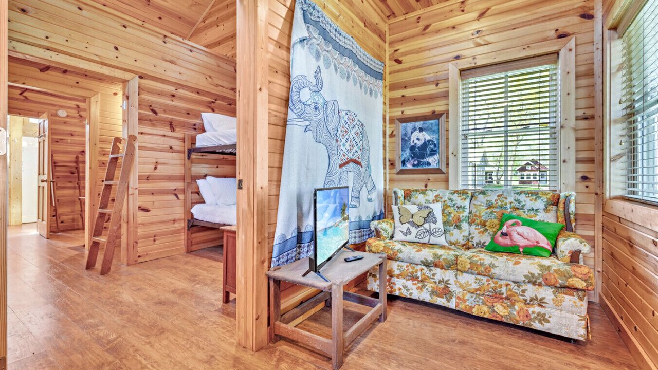 Photo of Bedroom in Okoboji