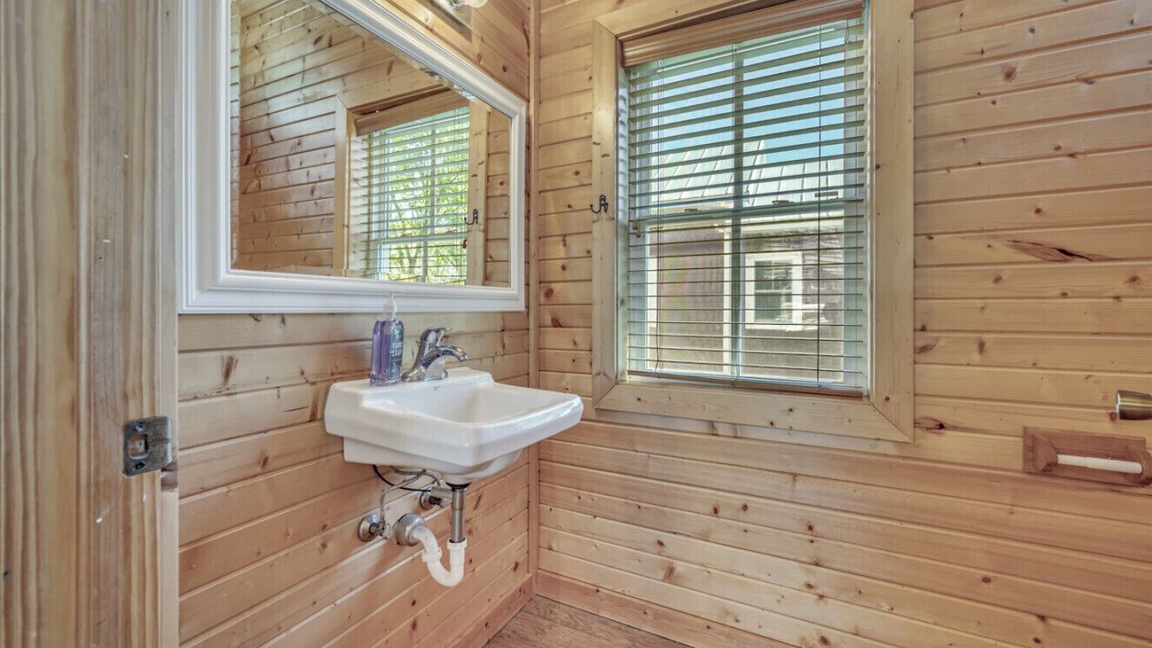 Photo of Bathroom in Okoboji